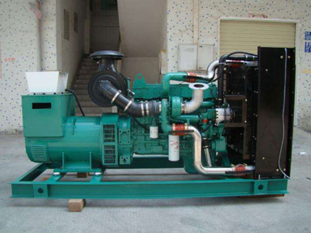宁城1100kw康明斯柴油发电机组