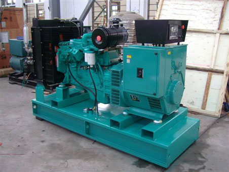 宁城200kw康明斯柴油发电机组
